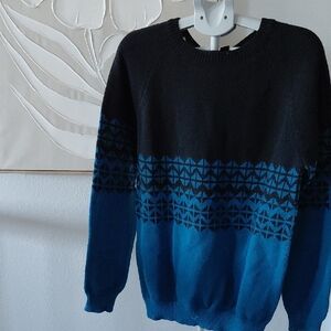 Men's Black and Blue Sweater